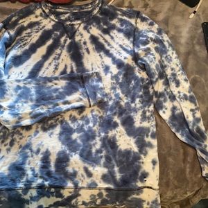 Women’s or men’s think sweater